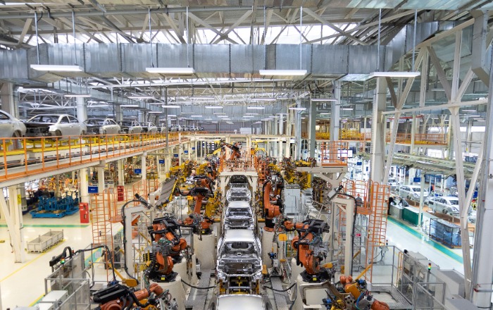 Egymás után kongatják a vészharangot, nagy baj van az európai autógyártóknál