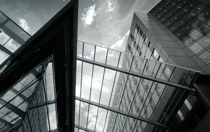 Friss elemzés: brutálisan beszakadtak az ingatlanos bevételek