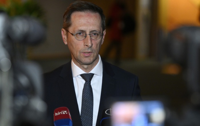 Friss tervek érkeztek: így szűnnek meg az extraprofitadók 2026-tól